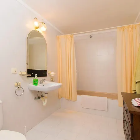 Al Azhar Pollensa Villa *